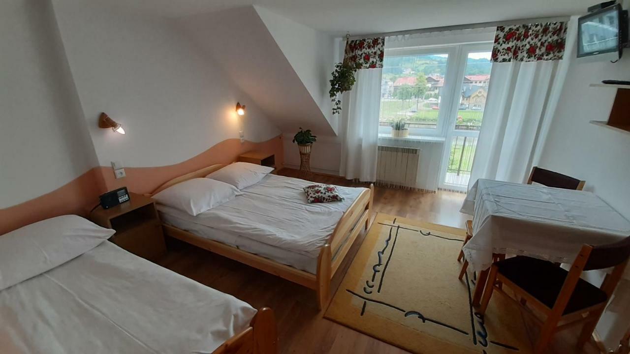 Pokoje Do Wynajecia U Lusi Krościenko Exteriör bild